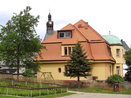 Etagenwohnung in Jugendstilvilla