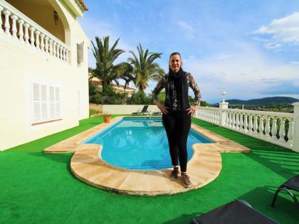 Luxusvilla mit wunderschönem Teilmeerblick an der Costa de la Calma Mallorca