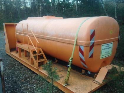 Abrollcontainer Abrollplattform Tank