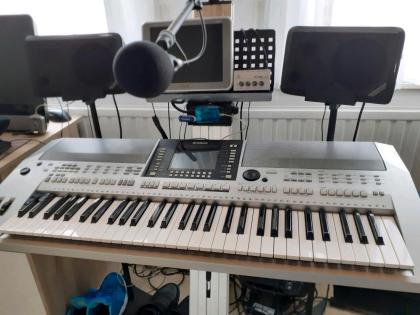 Yamaha Keyboard PSR S910