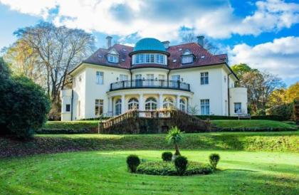 Gartenhelfer hilft in Düsseldorf & Meerbusch im Garten