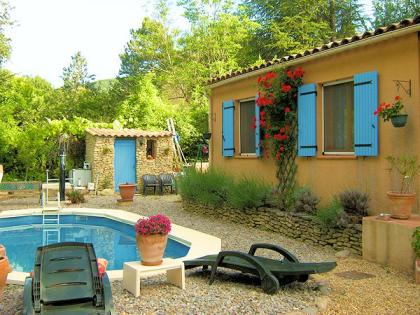 Villa im Luberon mit Pool