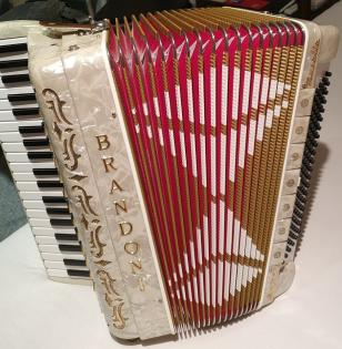 Brandoni 133 Akkordeon super musette