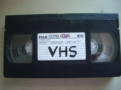 BANDSALAT ODER FILMRISS BEI IHREN ALTEN VIDEOCASSETTEN ? ? ? 