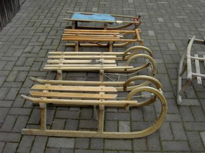Rodelschlitten 5 Stück, guter Zustand, auch einzeln