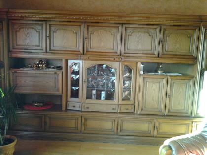 Wohnzimmerschrank Eiche rustikal, sehr gut erhalten an Selbstabholer zu verkaufe