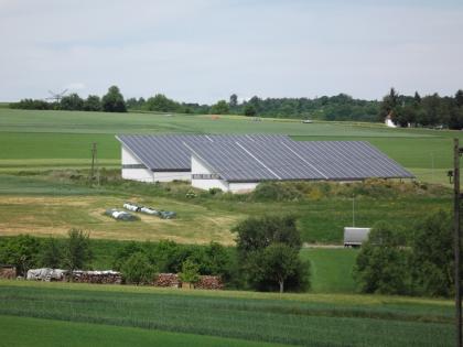 Gewerbehallen 1800 m² mit großer PV-Anlage in 74736 Hardheim zu vermieten