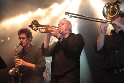 SAXOPHONIST FÜR IHR EVENT-SOLO-DUO-BAND-lounge-pop-rock-klezmer-jazz-blues