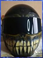 Airbrush! Helm Styling - Bitte freundlich lächeln!