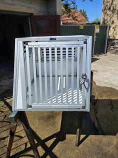 Verkaufe WT Metall Hundetransport Box (Einzelbox)
