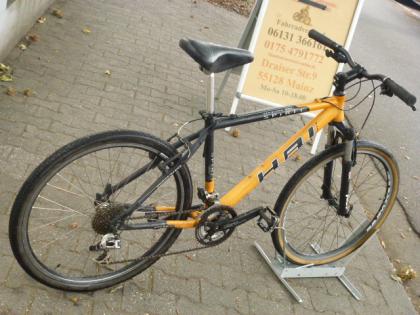 ( 234) 27 Gang 26 Zoll Gabel gefedert HAI BIKE Rahmen ALU RH 46