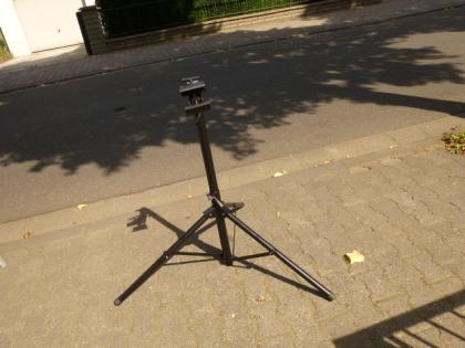 (29) FAHRRAD-MONTAGE-STÄNDER (NEU)