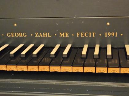Sehr schönes Cembalo Georg Zahl Me Fecit 1991 mit Gemälde