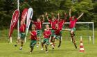 Kinder trainieren im Zeichen der WM in Südafrika!