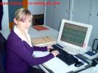 Zu Hause online am PC arbeiten, Job im eigenem Home Office, Arbeit von zu Hause.