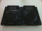 2 x Pioneer CDJ2021 CD-Player