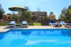 Ferienhaus Mallorca Einzelstehende Finca Swimming Pool mit Kindersicherung